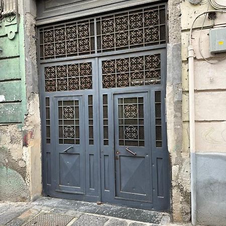 Auberge de jeunesse A I R H2O à Naples Extérieur photo